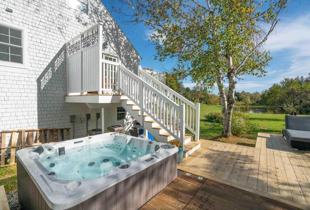 The Villa - Industrial Farmhouse With Hot Tub Dover المظهر الخارجي الصورة